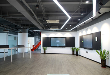 泛普科技公司-办公室装修实景图